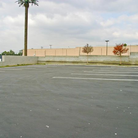 La Mirage Inn Lax Airport West Athens Exterior photo